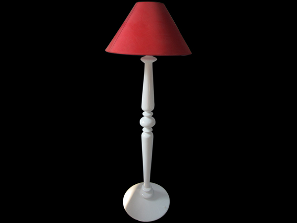 Spindle flloor lamp